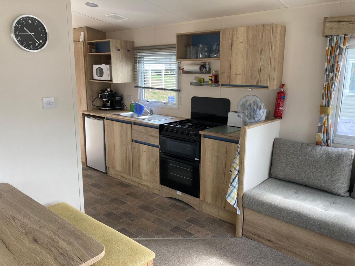 46 Pine Ridge Poole Exterior foto